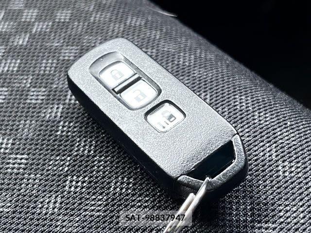 Honda N BOX CUSTOM 2017-02 7328858-25