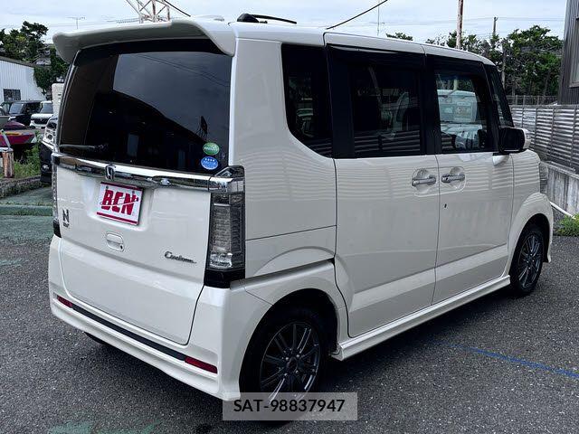 Honda N BOX CUSTOM 2017-02 7328858-2
