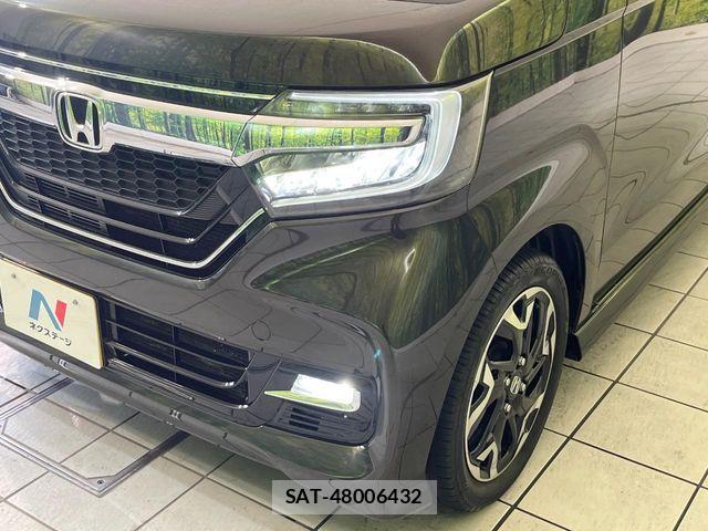 Honda N BOX CUSTOM 2017-08 7328835-11