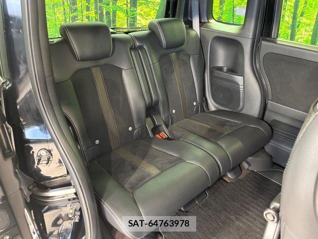 Honda N BOX CUSTOM 2019-06 7328806-8