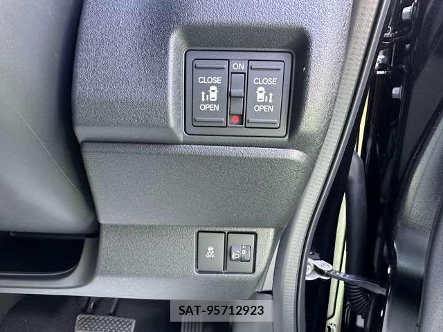 Honda N BOX CUSTOM 2026-03 7328785-16