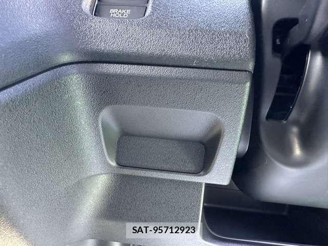 Honda N BOX CUSTOM 2026-03 7328785-18