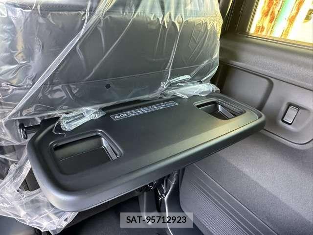 Honda N BOX CUSTOM 2026-03 7328785-8