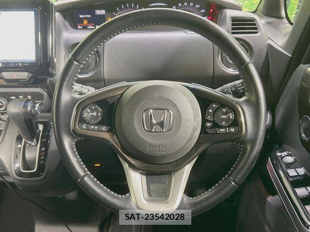 Honda N BOX CUSTOM 2018-01 7328836-11