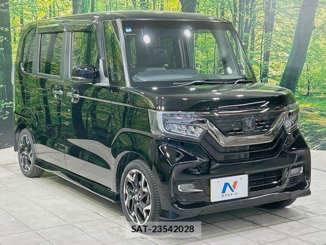 Honda N BOX CUSTOM 2018-01 7328836-16
