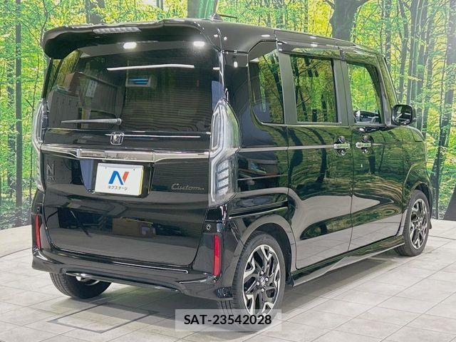 Honda N BOX CUSTOM 2018-01 7328836-17