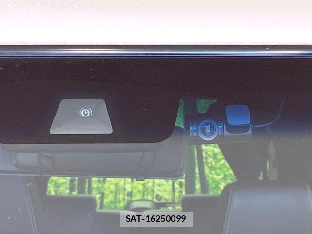 Honda N BOX CUSTOM 2018-10 7328823-4