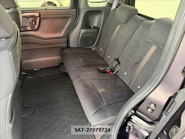 Honda N BOX CUSTOM 2017-10 7328852-18