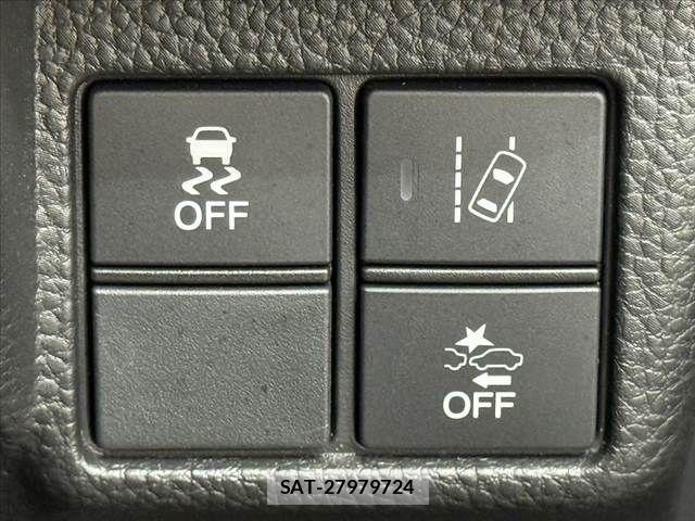 Honda N BOX CUSTOM 2017-10 7328852-24