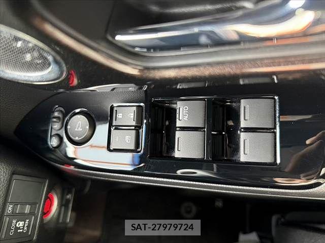 Honda N BOX CUSTOM 2017-10 7328852-25