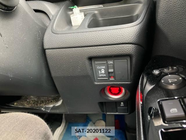 Honda N BOX CUSTOM 2017-12 7328876-5