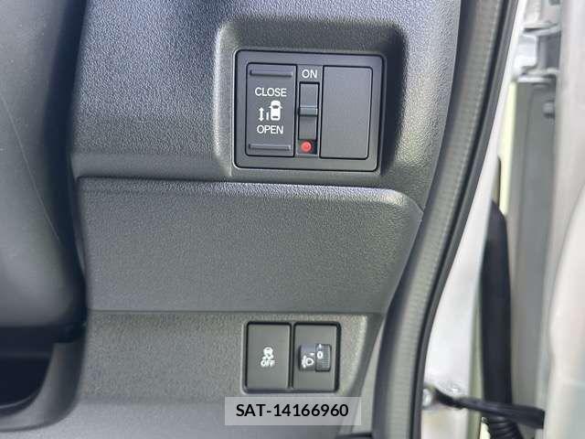 Honda N BOX CUSTOM 2026-03 7328797-15