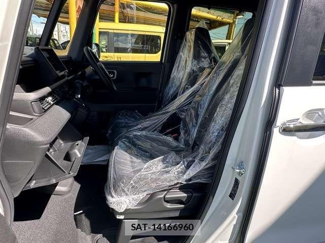Honda N BOX CUSTOM 2026-03 7328797-4