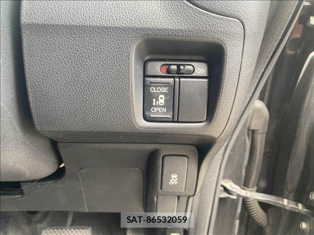Honda N BOX CUSTOM 2013-06 7328886-9