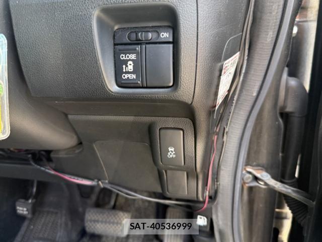 Honda N BOX CUSTOM 2012-01 7328884-18