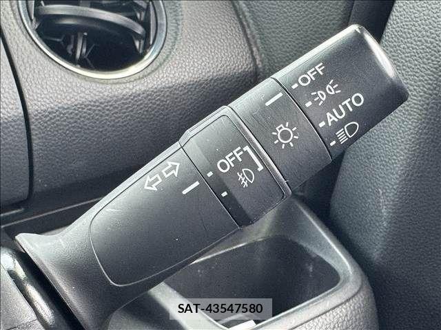 Honda N BOX CUSTOM 2019-11 7358995-16