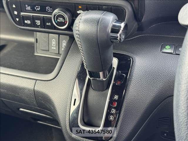 Honda N BOX CUSTOM 2019-11 7358995-19
