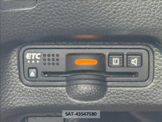 Honda N BOX CUSTOM 2019-11 7358995-24