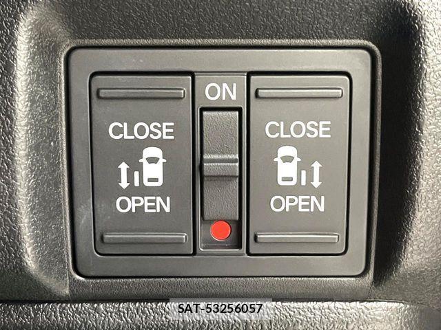 Honda N BOX CUSTOM 2025-05 7358976-4