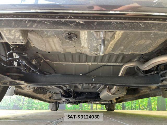 Honda N BOX CUSTOM 2023-11 7358971-18