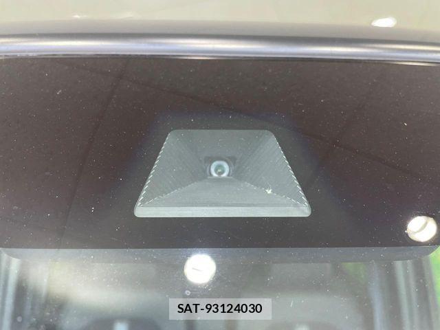 Honda N BOX CUSTOM 2023-11 7358971-5