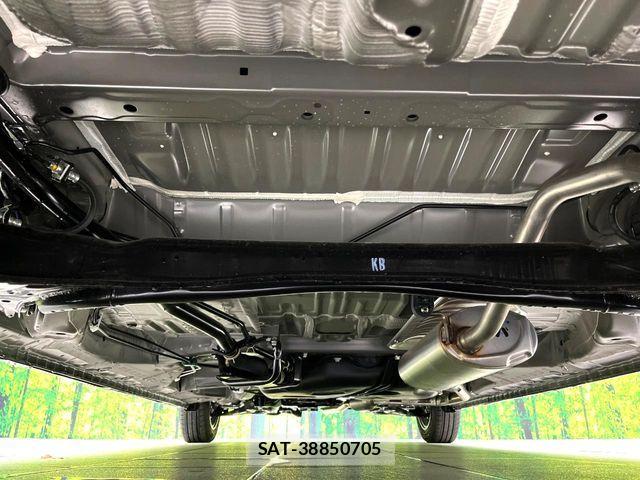 Honda N BOX CUSTOM 2026-01 7358980-18