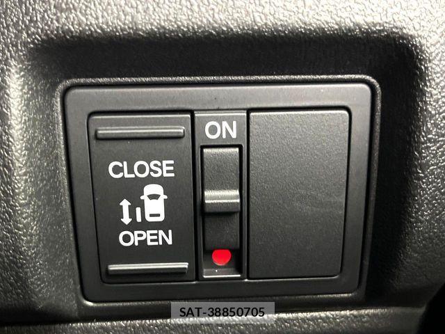 Honda N BOX CUSTOM 2026-01 7358980-4