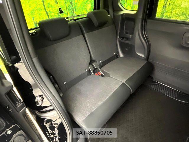 Honda N BOX CUSTOM 2026-01 7358980-8
