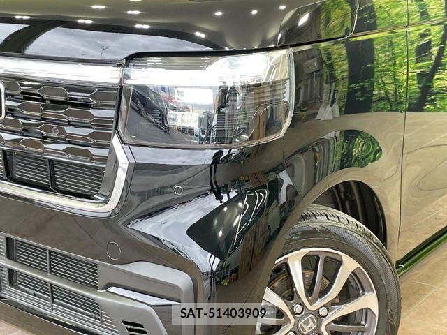 Honda N BOX CUSTOM 2024-05 7358985-11