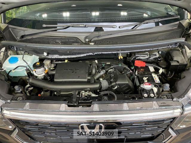 Honda N BOX CUSTOM 2024-05 7358985-17