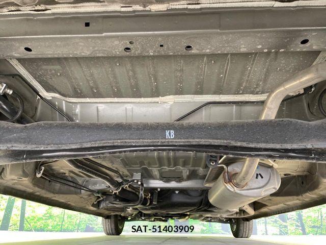 Honda N BOX CUSTOM 2024-05 7358985-18