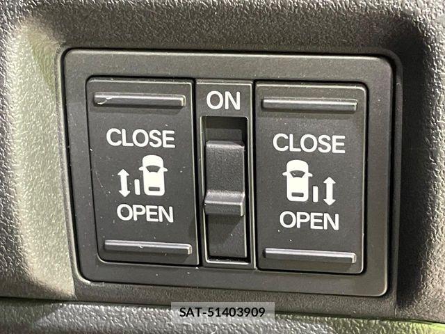 Honda N BOX CUSTOM 2024-05 7358985-2
