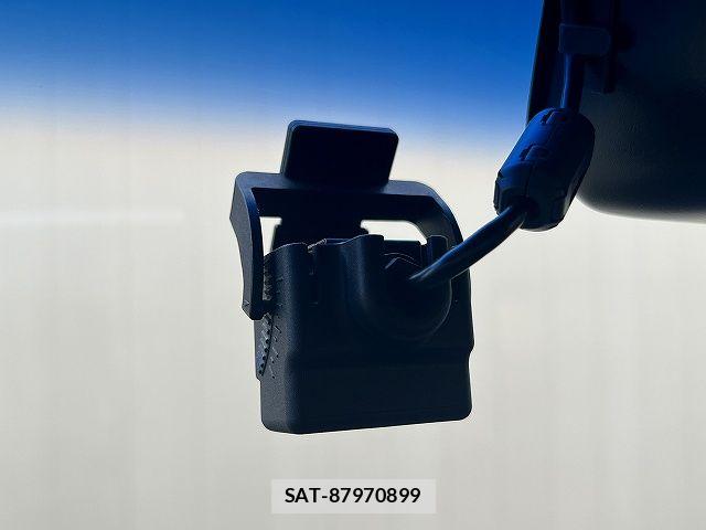 Honda N BOX CUSTOM 2018-11 7359002-11