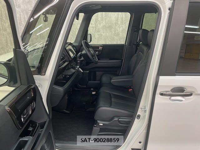 Honda N BOX CUSTOM 2021-07 7358983-18