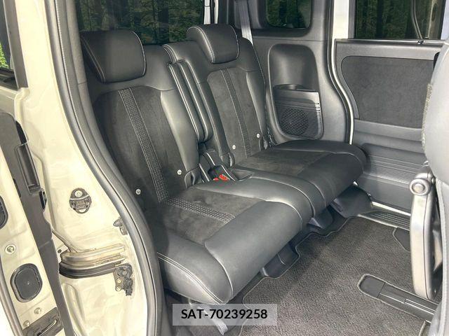 Honda N BOX CUSTOM 2022-09 7358982-8