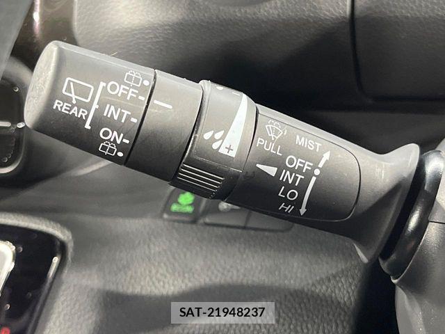 Honda N BOX CUSTOM 2018-11 7358999-13