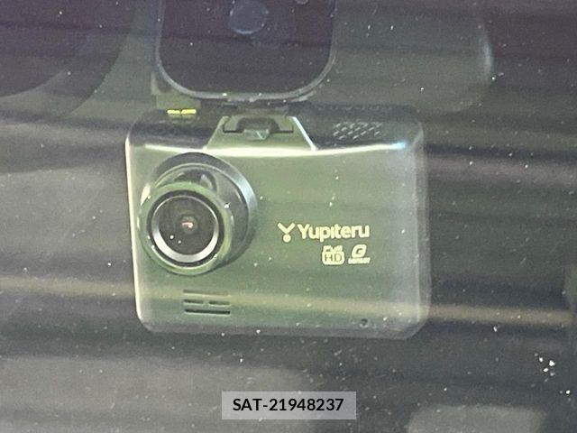 Honda N BOX CUSTOM 2018-11 7358999-1