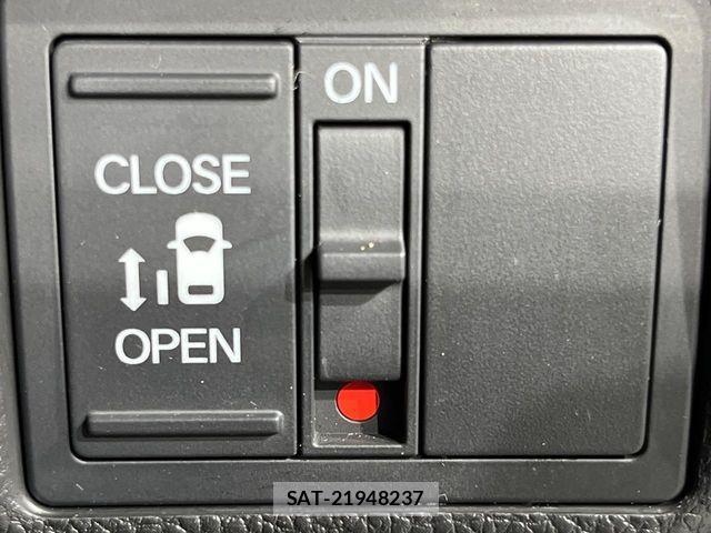Honda N BOX CUSTOM 2018-11 7358999-6