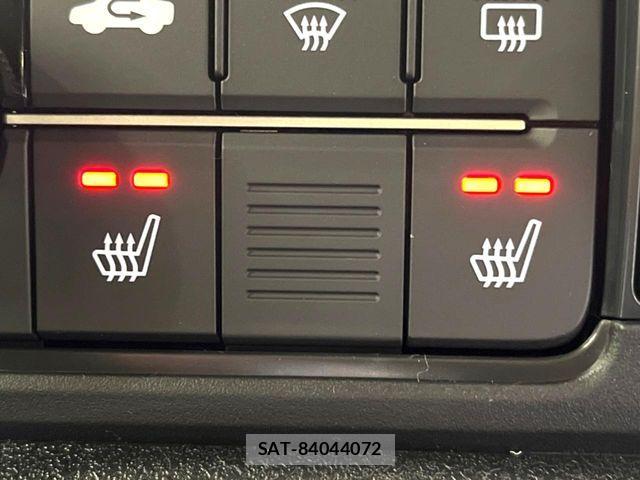 Honda N BOX CUSTOM 2026-05 7358975-4