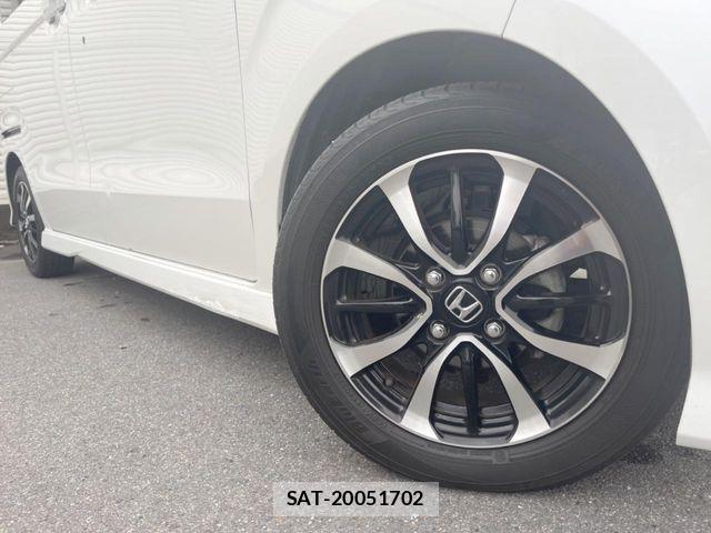 Honda N BOX CUSTOM 2020-03 7358992-12