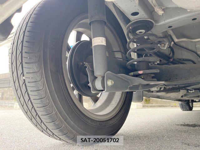 Honda N BOX CUSTOM 2020-03 7358992-19