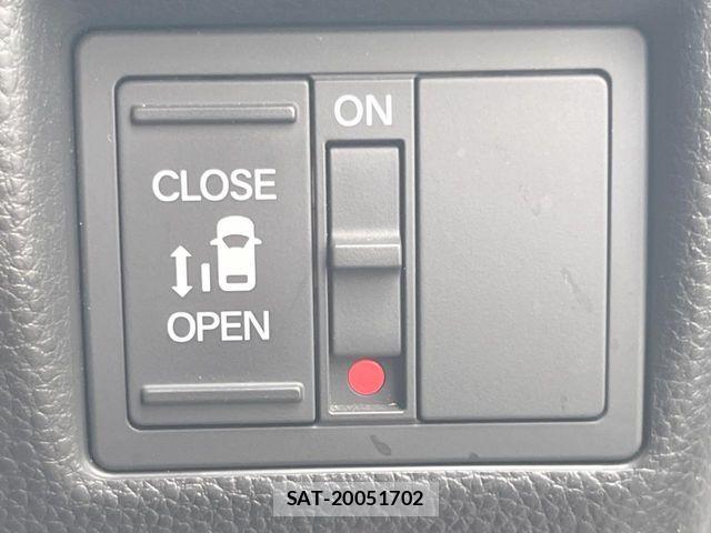 Honda N BOX CUSTOM 2020-03 7358992-4