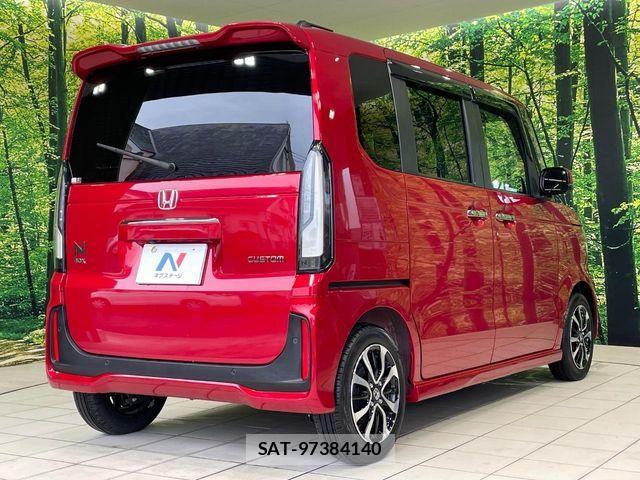 Honda N BOX CUSTOM 2023-11 7358984-16