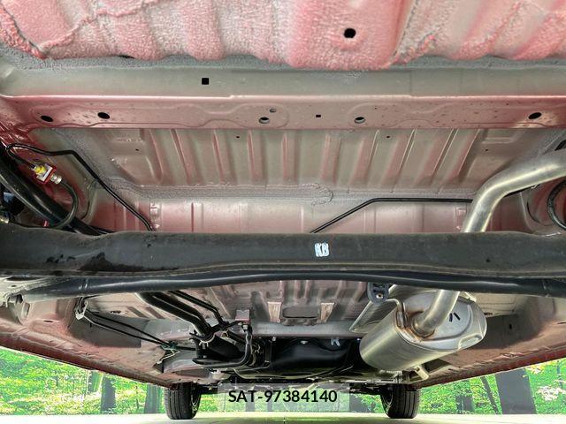 Honda N BOX CUSTOM 2023-11 7358984-18
