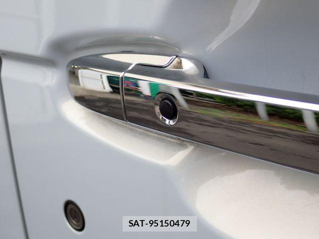 Honda N BOX CUSTOM 2024-07 7358973-10