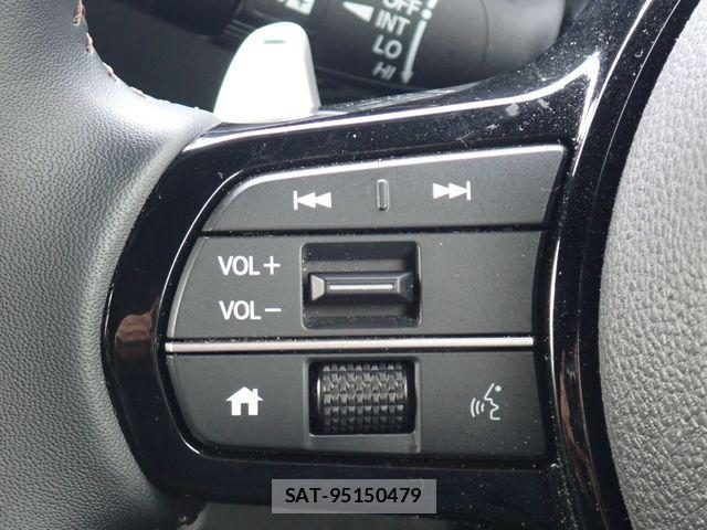 Honda N BOX CUSTOM 2024-07 7358973-13