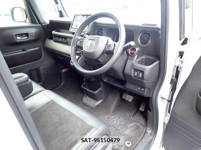 Honda N BOX CUSTOM 2024-07 7358973-1