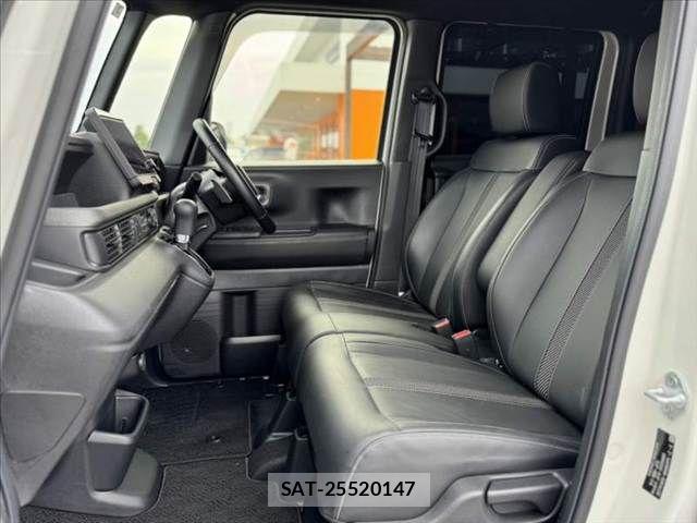 Honda N BOX CUSTOM 2024-03 7358977-16