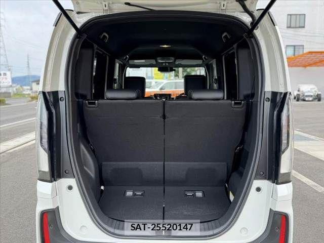 Honda N BOX CUSTOM 2024-03 7358977-19