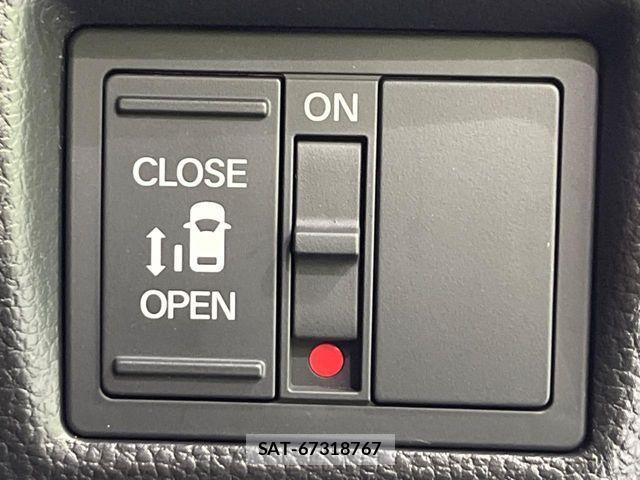 Honda N BOX CUSTOM 2023-01 7358991-2